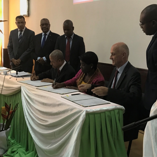 ASSINATURA DO ACORDO DE FINANCIAMENTO DO PROJETO “APOIO À GESTÃO DOS PARQUES NACIONAIS OBÔ DE SÃO TOMÉ (PNOST) E DO PRÍNCIPE (PNOP)”